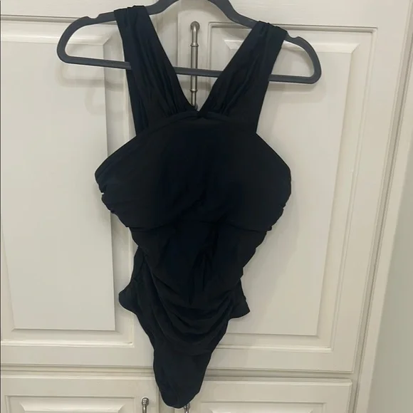 Ellen Tracy Black One-Piece Swimsuit with Cut-Out Design - Picture 1 of 3